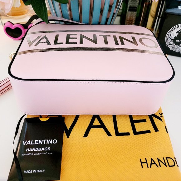 🌺 PINK Authentic Valentino Camera Purse - Picture 8 of 8